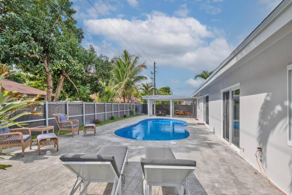 Spacious 4 Bedrooms, 2 Bathroom House With Pool ميرامار المظهر الخارجي الصورة