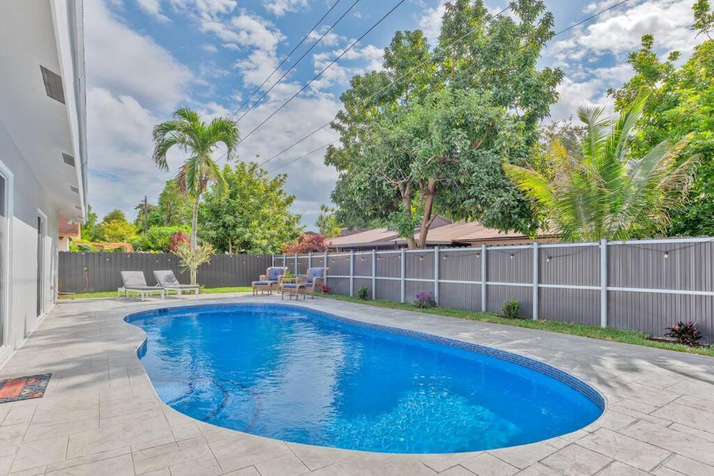 Spacious 4 Bedrooms, 2 Bathroom House With Pool ميرامار المظهر الخارجي الصورة