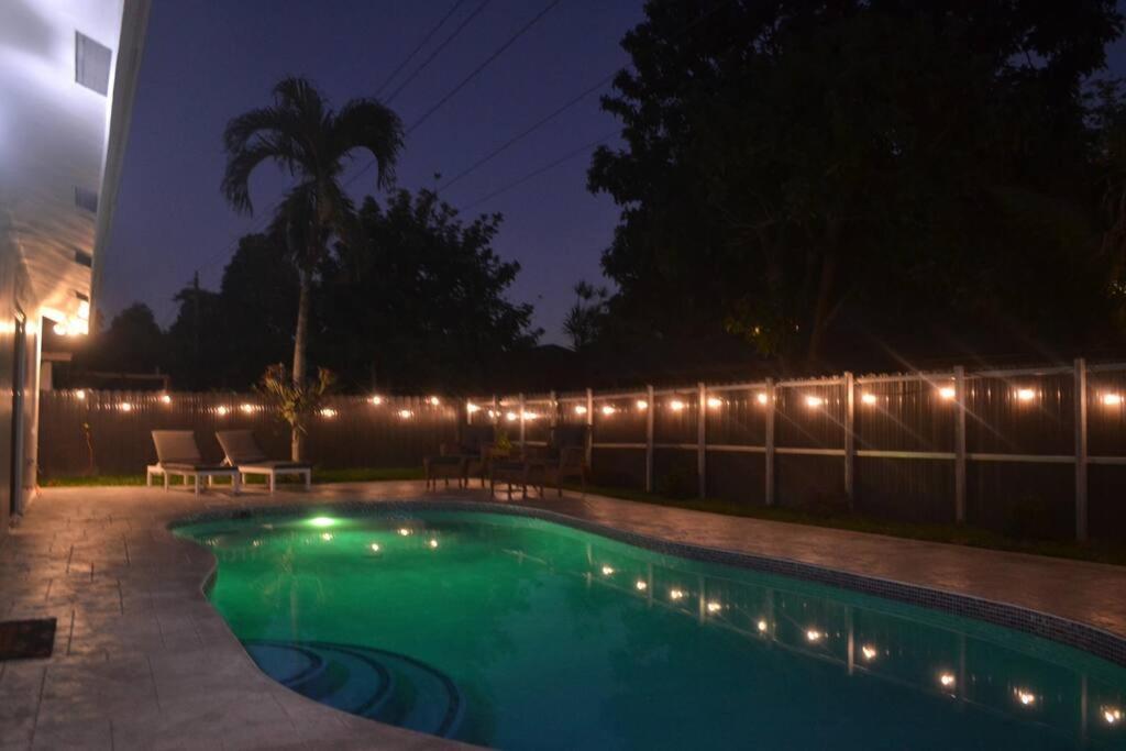 Spacious 4 Bedrooms, 2 Bathroom House With Pool ميرامار المظهر الخارجي الصورة
